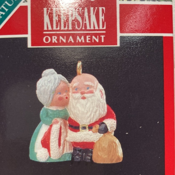 NRFB HALLMARK Keepsake orn. The Kringles 1990 mini, Santa & Mrs. $20 - Picture 1 of 4